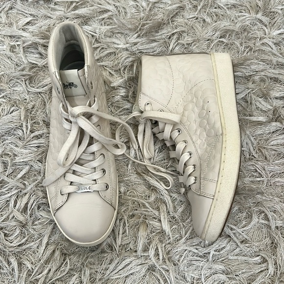 Coach C204 Logo Embossed Signature Leather High Top Lace Up Sneakers Chalk Sz 8 - Picture 3 of 12